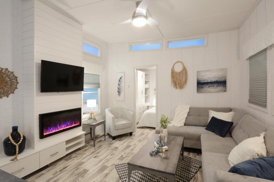 Livingroon in Cognashene cottage at Wye Cottages in Midland Ontario